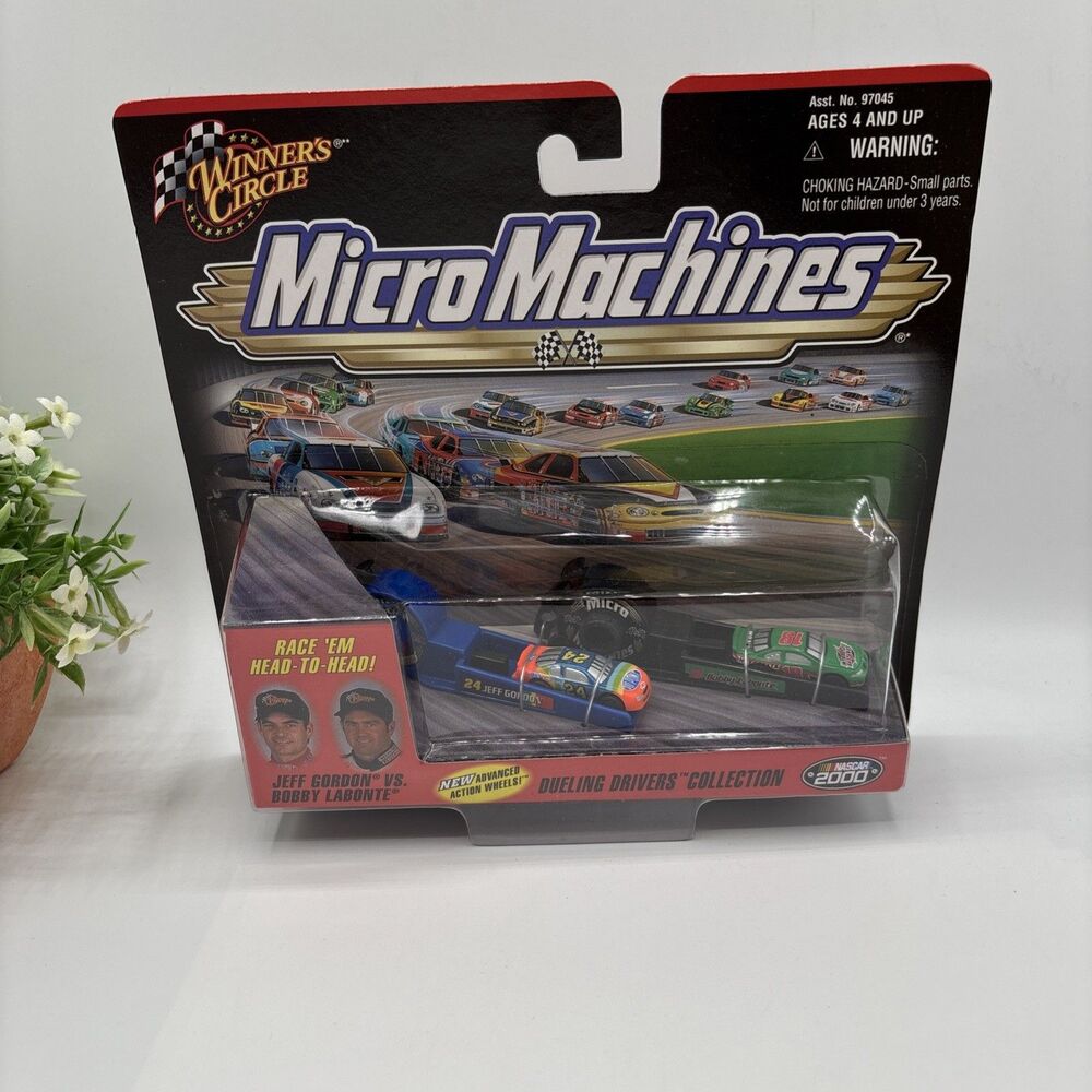 1999 Micro Machines Diecast Dueling Drivers Collection Jeff Gordon Bobby L NEW